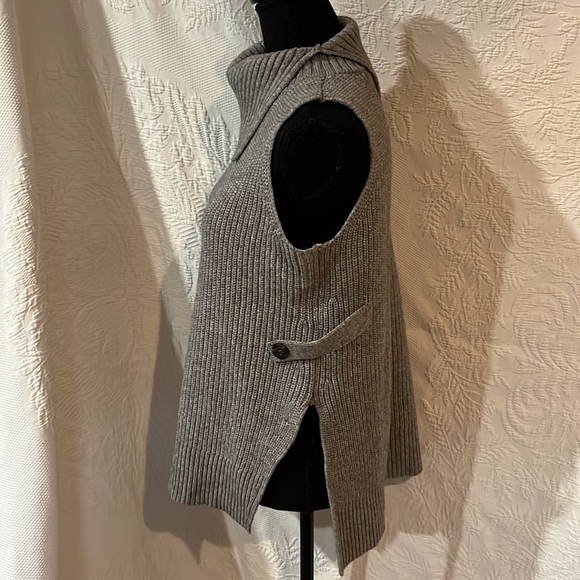 Anthropologie‎ cowl neck vest, size extra small - Picture 7 of 15